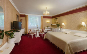 Отель Hotel Ostrov  Нимбурк
